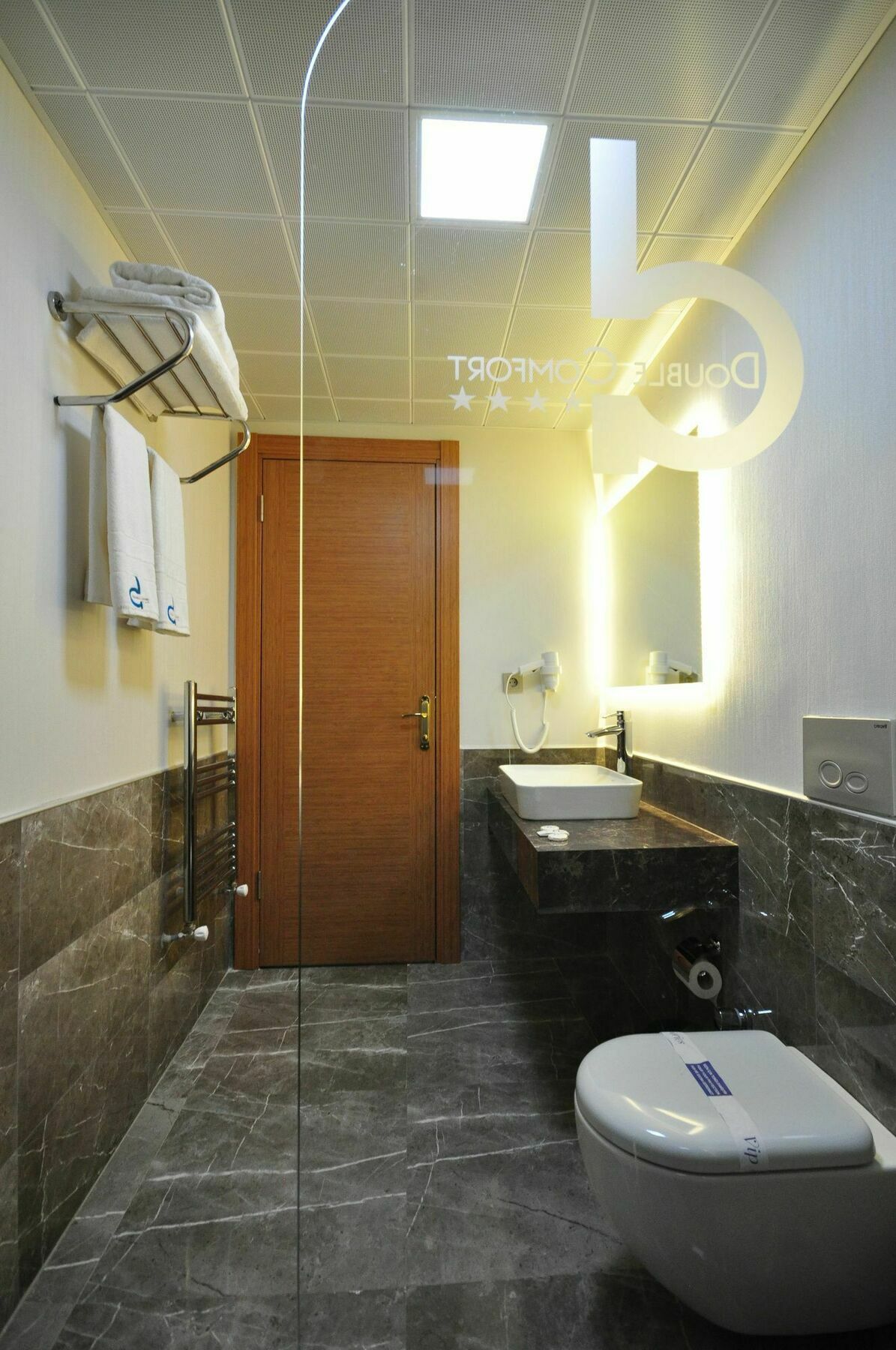 מלון Double Comfort
